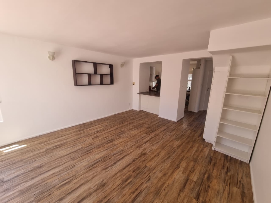 2 Bedroom Property for Sale in Claremont Upper Western Cape